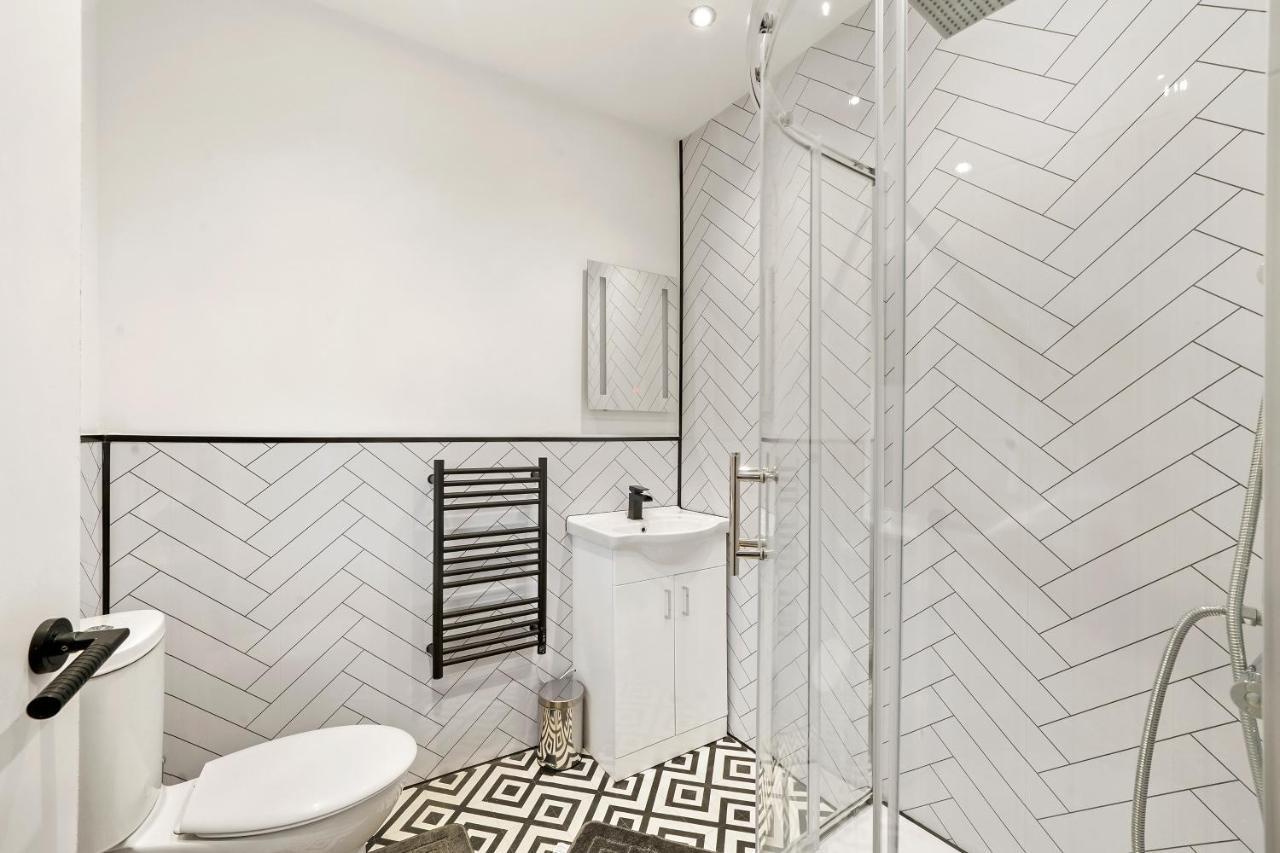 Ferienwohnung Stylish Yorkshire Gem - Sleeps 4 - Great Location Castleford Exterior foto
