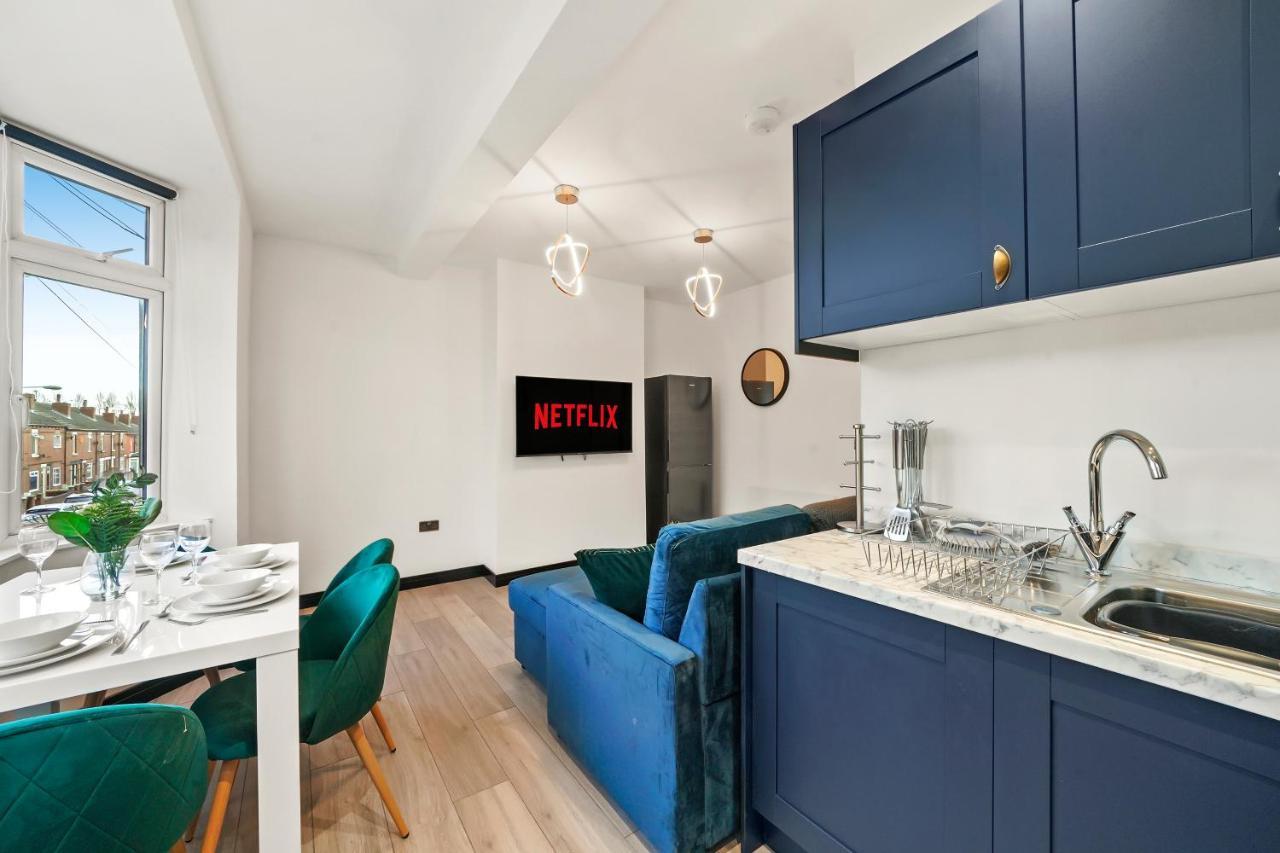 Ferienwohnung Stylish Yorkshire Gem - Sleeps 4 - Great Location Castleford Exterior foto