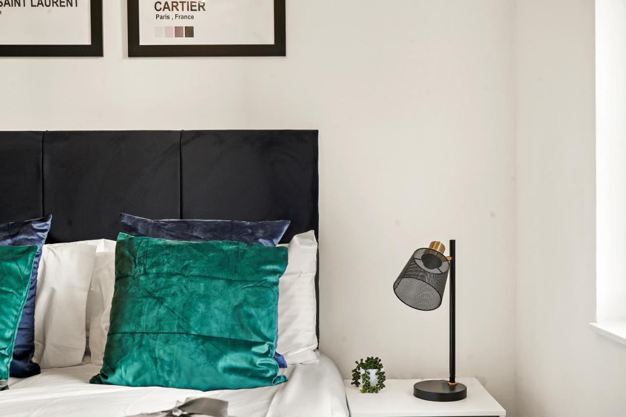 Ferienwohnung Stylish Yorkshire Gem - Sleeps 4 - Great Location Castleford Exterior foto